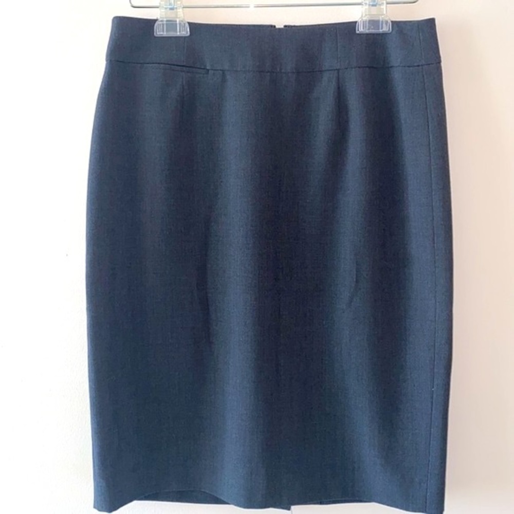 Calvin Klein grey business skirt, size 4, nice co.